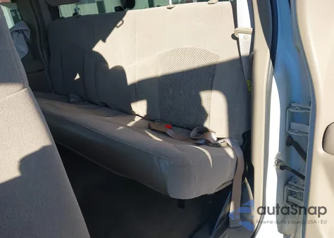 2002 Chevrolet Silverado 1500 Ls z USA, uszkodzony, nr VIN 2GCEK19T421303082